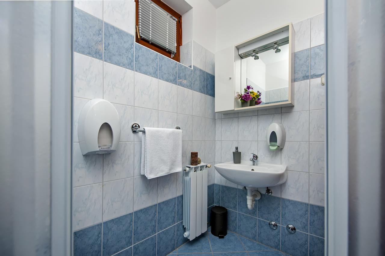 Ladonja Bb Rooms, Family Run Bed & Breakfast Rovinjsko Selo Eksteriør billede